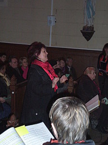 Christmas concert 2009 - Evelyne Béché - Choir master of the Choir of the University of Maine - La Bazoge (Sarthe, France)