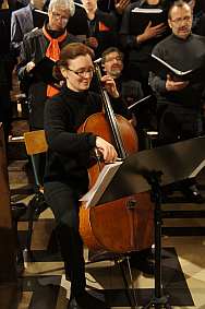 Anne Guillaume au violoncelle - concert de Noël du Choeur de l'Université du Maine - 22 décembre 2012 - Loué (Sarthe)