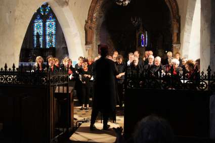 Concert de la chorale Emichante dirigée par Evelyne Béché, 23 juin 2014, église de Valennes, Sarthe, France
