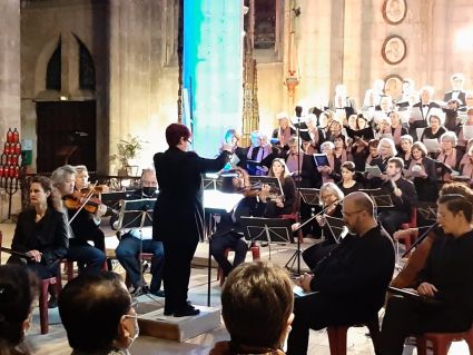 Concert "Mozart" with the Choir Marc-Antoine Charpentier and the orchestra Sinfonietta from Paris, conducted by Evelyne Béché - Eglise St-Aspais de Melun, 14 octobre 2021