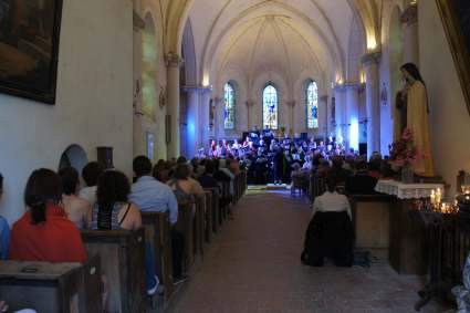 concert du Choeur de l'Université du Maine dirigé par Evelyne Béché -27 juin 2015 - Eglise de Chassillé
