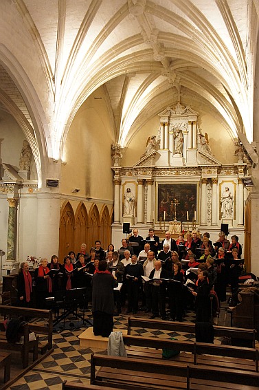 concert of the choir Emi Chante at Savigny-sur-Braye - conducted by Evelyne Béché