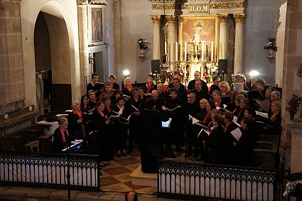 Concert de la chorale Emichante dirigée par Evelyne Béché, 10 juin 2013, église de Montmirail, Sarthe, France