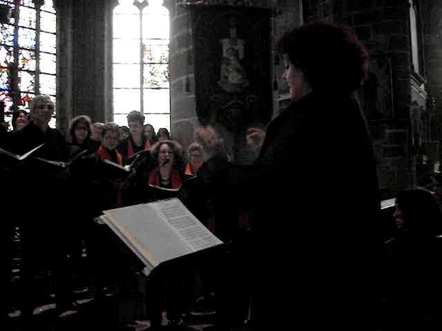 concert at Le Croisic (Loire Atlantique, France) of the Choir of the University of Maine, conducted by Evelyne Béché, 11th April 2010