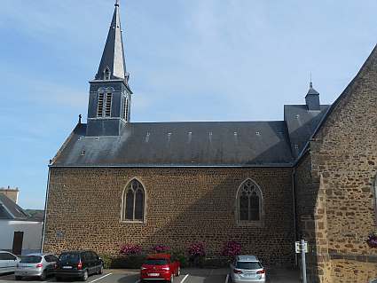 Eglise Notre-Dame-et-Sainte-Barbe de La Bazoge, Sarthe, France